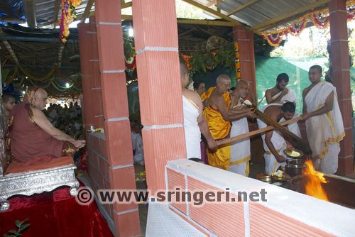 Poornahuti of Rik Samhita Yaga