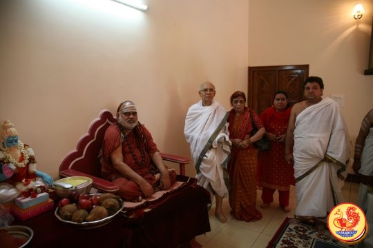 Governor of Karnataka pays homage to the Jagadguru
